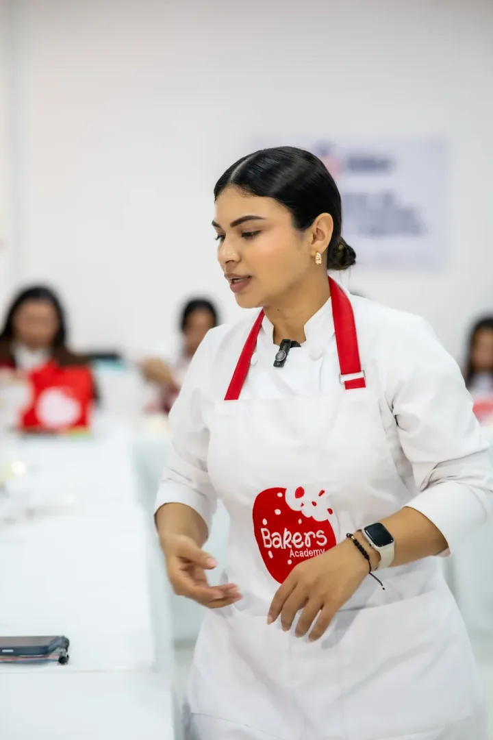 Demostración de técnica durante una clase de Bakers Academy.